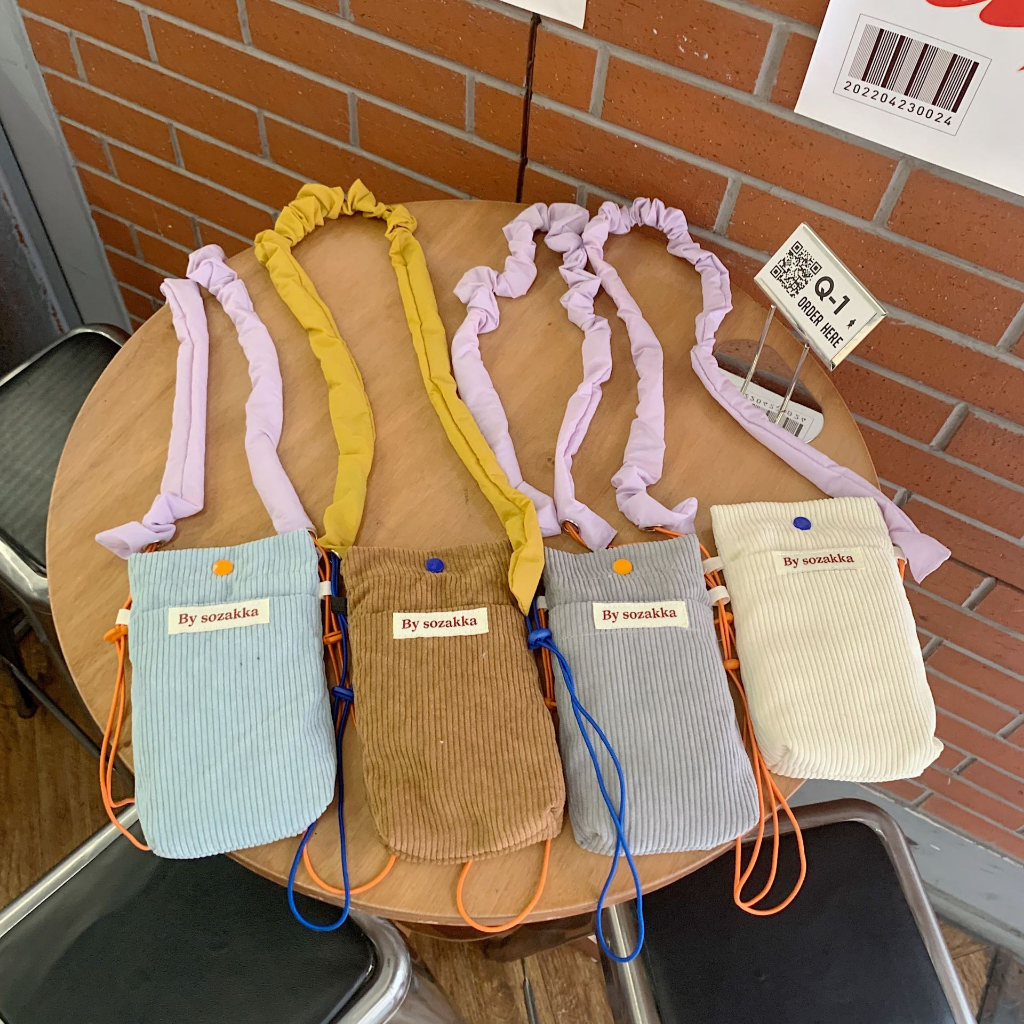 พร้อมส่งจากไทย 150 Corduroy Phone Bag กระเป๋าใส่โทรศัพท์มือถือ กระเป๋าสะพายข้างใบจิ๋ว ผ้าลูกฟูก ใส่ iPhone Pro Max ได้
