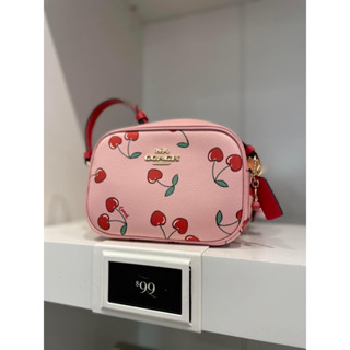 พร้อมส่ง แท้ 🇺🇸💯% New Coach  รุ่น 🍒 MINI JAMIE CAMERA BAG WITH HEART CHERRY PRINT (COACH CE655)