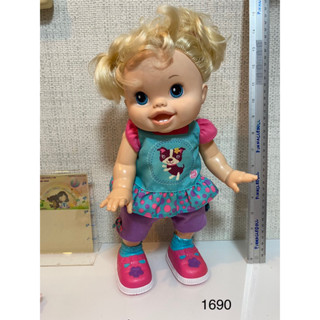 Baby Alive doll รุ่น I Wanna walk ของแท้ ชุดแท้ เลอะ น่าจะซักออกค่ะ สภาพ98%