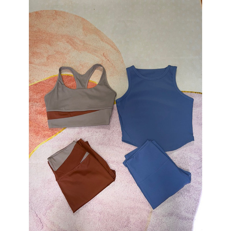 Moving Peach ชุดเซ็ตออกกำลังกาย มี 2 สี