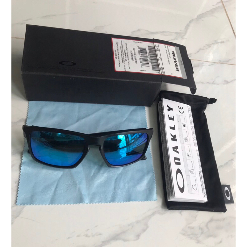 แว่นกันแดดผู้ชายOakley009629-1657(มือสอง