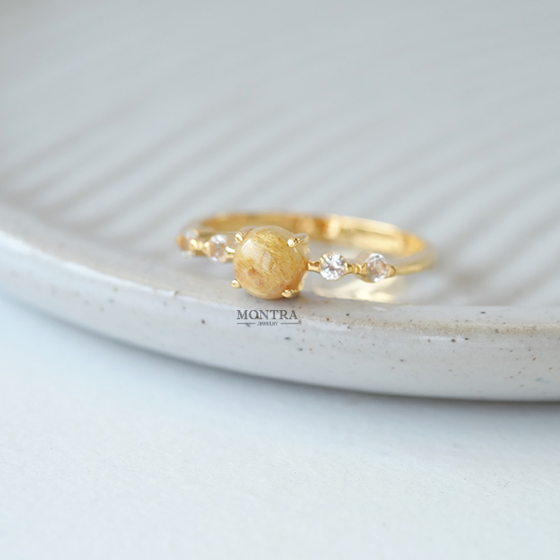 แหวนไหมทอง พลอยเสริมดวง เสริมร่ำรวย พลอยแท้ แหวนเงินแท้ S925 ฝังพลอยแท้ by Montra Jewelry