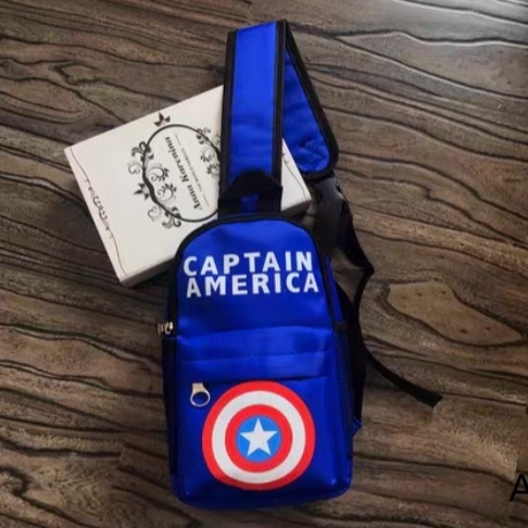 Captain America กระเป๋าเด็ก กระเป๋า คาดอก เด็ก ขนาด 10 นิ้ว เด็ก ลายกัปตันอเมริกา นำ้เงิน Captain Am