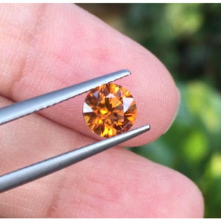 พลอยเพทาย(Brown Zircon) นน1.56กะรัต