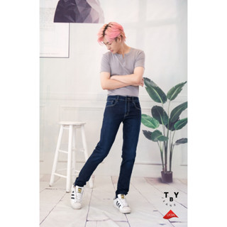 TBY JEANS เดฟยีนส์สีเข้ม กระเป๋าหลังเดินลาย TY1530