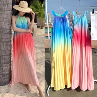 Nudeaholic 💚💙 Rainbow dress เดรสพลีทงานไล่สีอัดพลีท รุ่นนี้สดใสรับอากาศ เหมาะกับงานเที่ยวแบบสุดๆ