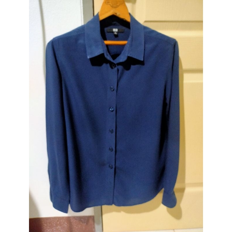 เสื้อเชิ้ตผ้าเรยอน Uniqlo