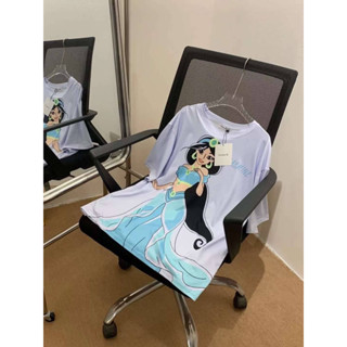 เสื้อยืดลายเจ้าหญิง Disney  งานป้าย ผ้าฝ้ายคอตตอน ขนาด : อก 42 ยาว 26 นิ้ว มี 3 สี : ขาว ม่วง เขียว