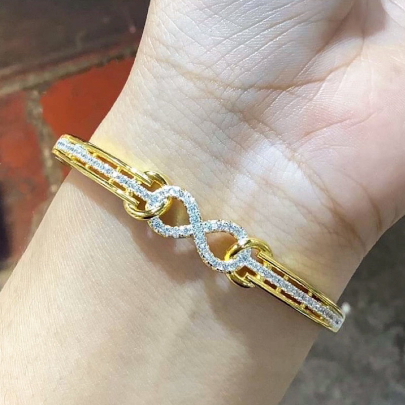 กำไลเพชรswiss สวยหรู ใส่ได้ตั้งแต่ข้อมือ17-19cm.กำไลข้อมือ ทองชุบ เครื่องประดับ 0133