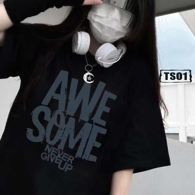 fashiongirl1688 เสื้อยืดเเขนสั้น สีขาวดำ ใส่ได้ทั้งผู้หญิงผู้ชาย เนื้อผ้าดี ใส่สบาย ใส่เป็นเนื้อคู่