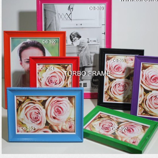กรอบรูปทรงเว้า ขนาด 4x6” 5x7" 6x8" A-5 (ครึ่งA-4) สีสันสวยงาม มีหลายสี+กระจก+ขาตั้ง+หูแขวนผนัง