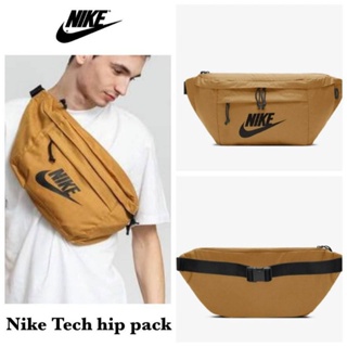 Nike Tech hip pack กระเป๋าคาดเอวสีน้ำตาลคาราเมล