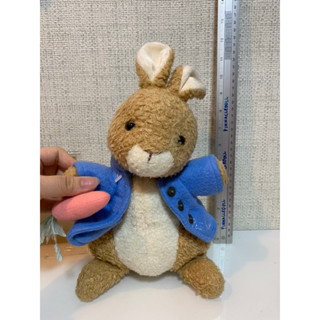 ตุ๊กตา Peter rabbit มือสอง สภาพ96%