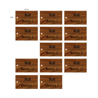 ป้ายพวงกุญแจไม้สัก แกะสลักตามแบบ ขนาด 4x6.5x0.6cm