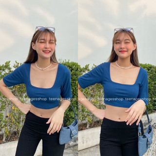 Princess Crop Top👸🏼 เสื้อครอปคอเหลี่ยม ผ้าร่อง เนื้อผ้ายืดหยุ่นใส่สบายรัดรูปสวยมากช่วงคอเป็นคอเหลี่ยมใส่แล้วดูมีคอไม่ตัน