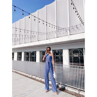 GLOSSY JUMPSUIT......