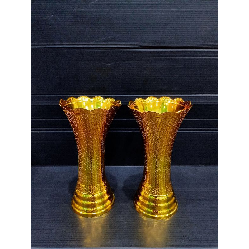 แจกันดอกไม้ แจกัน ทำจากพลาสติกสีทอง และสีเงิน ทรงสูง สูง 17 cm  พร้อมส่งจากไทย