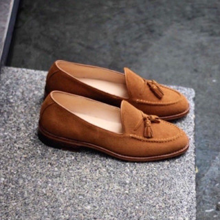 British รองเท้าหนังกลับ รุ่น Tan suede Tassel sole leather