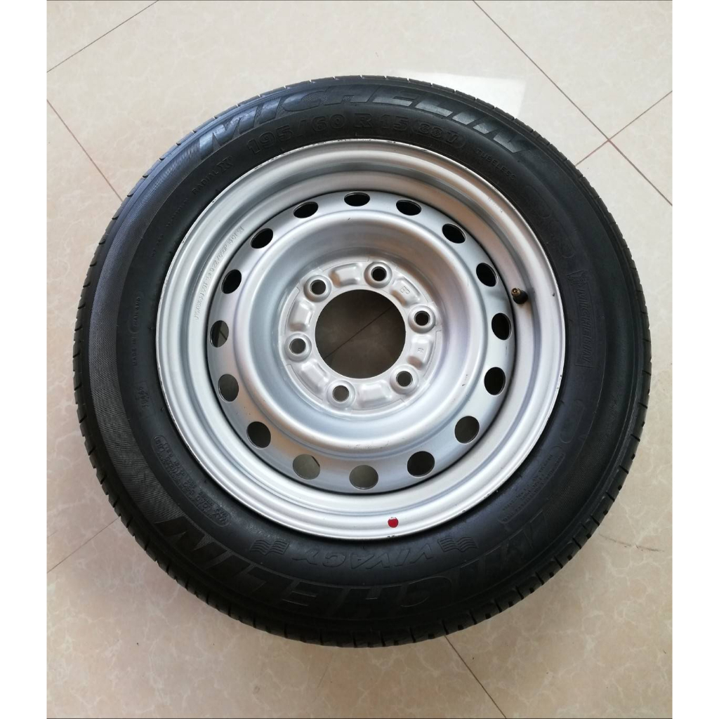 ยางหลังพร้อมกระทะขอบ 15" ดุมล้อ 6 รู ใช้ทำสาลี่รถไถนาเดินตามหรือรถเทลเลอร์ กระทะแท้ไม่ตัดต่อ หนาๆอย่