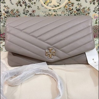 งาน Shop Tory Burch KIRA CHEVRON CLUTCH สี Gray Heron