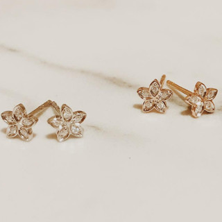 Gails EFK418 Forget Me Not Flower Stud