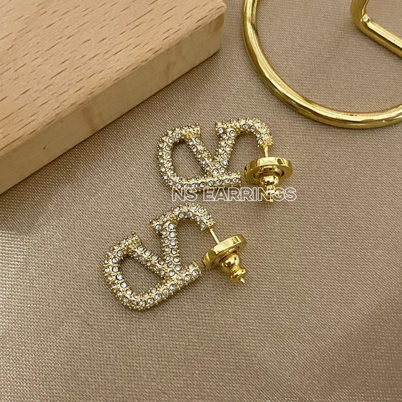 NS.EARRINGS | NS680 - VLOGO SIGNATURE EARRINGS IN MATAL AND SWAROV SKI CRYSTALS