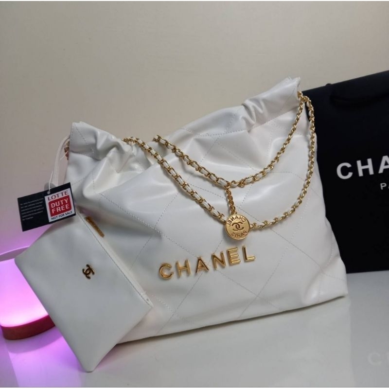 CHANEL 22 SMALL TOTE BAG VIP GIFT WITH PURCHASE (GWP)
