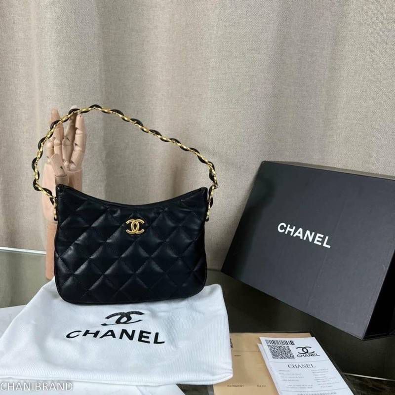 กระเป๋าสะพาย Chanel ราคา 669 บาท