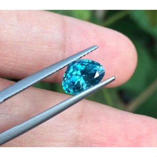 พลอยเพทาย(Blue Zircon) นน2.61กะรัต