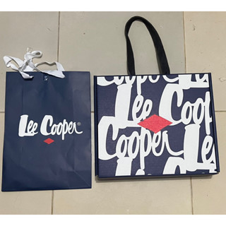 ถุง และ เซตกล่อง Lee Cooper 2 ชิ้น