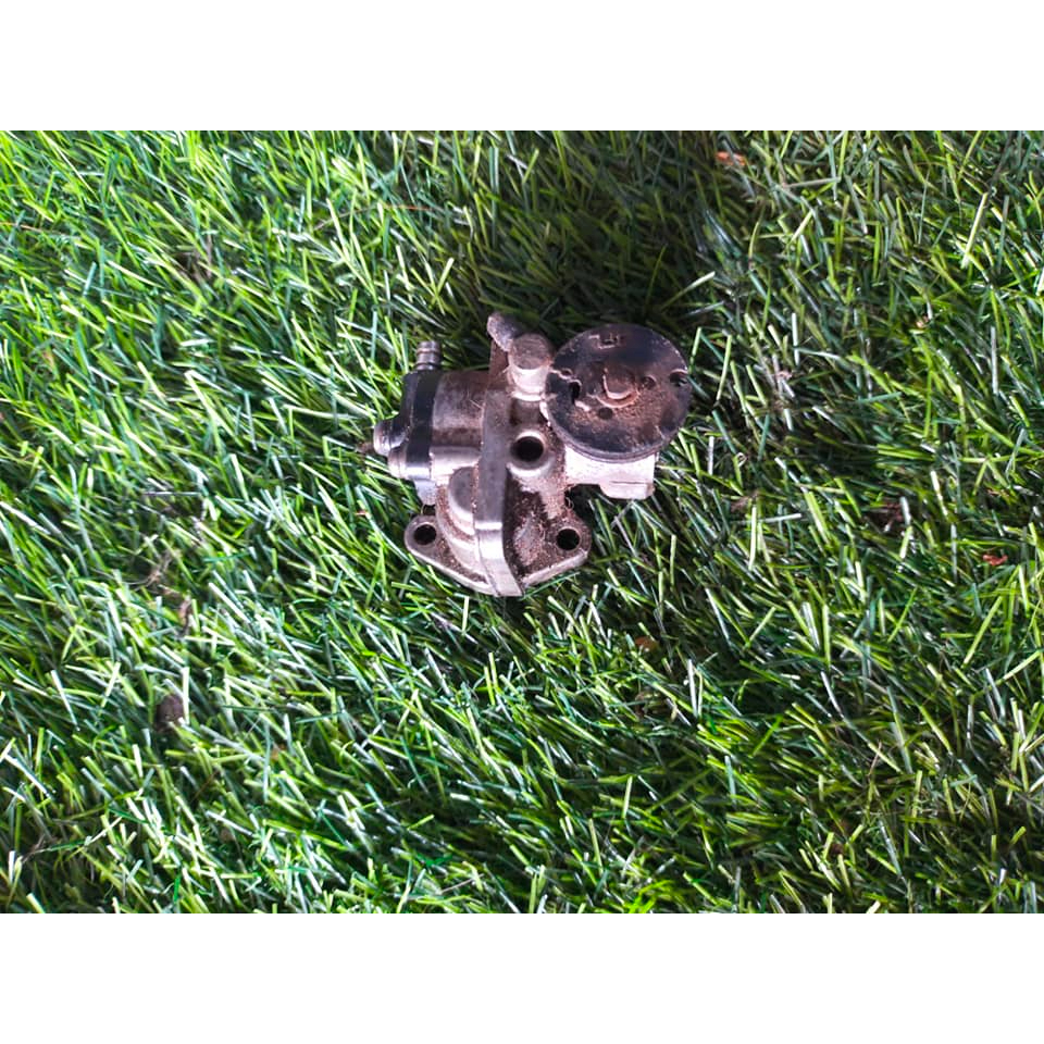 ปั้ม 2T ปั้มออโต้ลูป YAMAHA TZM [แท้มือสอง]