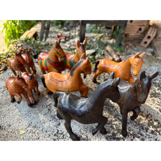 ม้าไม้ 🐎🐎ม้าแกะสลัก ตุ๊กตาม้า คู่ ไม้จามจุรี  ม้ามงคล เสริมฮวงจุ้ย ม้าแก้บน ตั้งศาล