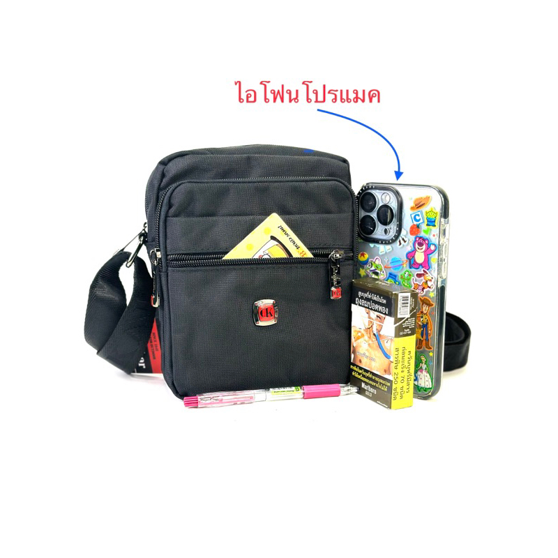 Chinatown Leather กระเป๋าสะพายผ้า ผู้ชาย สีดำ แนวตั้ง ใส่ กระเป๋าเงิน แว่น พาสปอร์ต  ของจุกจิก มือถือใหญ่ DK