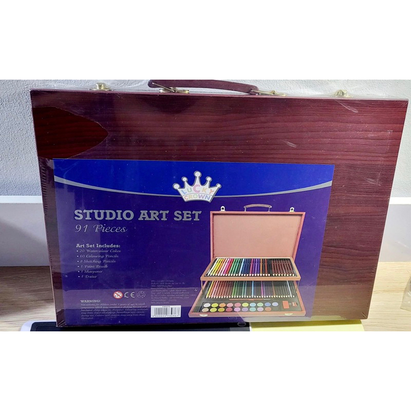 ชุดเซตสีกล่องไม้หนา Lucky Crown  Mixed Media Art Set รวม 91 ชิ้น