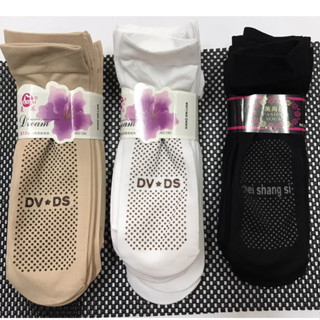 ถุงน่องมี3สี แบบมีกันลื่น D=0435 ( มี10คู่ )