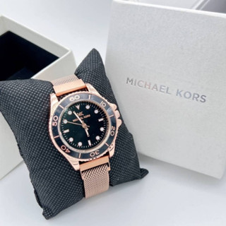 นาฬิกาข้อมือ MICHAEL KORS สายแม่เหล็ก สีโรสโกลด์ หน้าปัดสีดำ ใส่แล้วลูกคุณมากจ้า