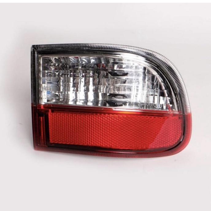 (มีขั้วไฟ) ไฟถอย MAZDA BT-50 BT50 PRO 2012 2013 2014 2015 2016 2017 2018