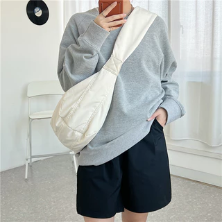 [ใช้2โค้ดส่งฟรี+ลดเพิ่ม]กระเป๋า Nylon bag ทรงhalf moon มินิมอลเกาหลี 2 สี F015
