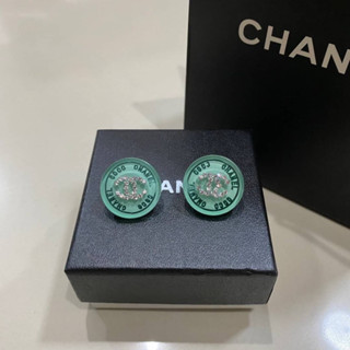 CHANEL CC CRSYTAL COCO GREEN ROUND BOTTON STUD EARRINGS เครื่องประดับ ตุ้มหู ต่างหู แบรนด์ชาแนล สีเขียวพาสเทล ทรงกลม