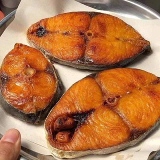 ปลาอินทรีย์แดดเดียว 300กรัม 🐟🔥ของดีสดใหม่จากปากน้ำปราญ 🚛เหมาค่าส่ง ฟรีกล่องโฟม!! ทุกจังหวัดทั่วไทย🎉 ปลาอินทรีย์ทอด
