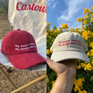 หมวกลูกฟูกมีสีแดง🏓สีครีม🍦หมวกแก๊ปน่ารัก 𝙂𝙞𝙜𝙜𝙡𝙚𝙂𝙚𝙣𝙚 cap พร้อมส่งค่ะ 𝙢𝙮 𝙝𝙚𝙖𝙧𝙩 𝙨𝙖𝙮𝙨 𝙮𝙚𝙨 𝕞𝕪 𝕓𝕣𝕒𝕚𝕟 𝕤𝕒𝕪𝕤 𝕨𝕥𝕗🥣ผ้าลูกฟูก สีครีม
