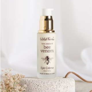 Wild Ferns Bee Venom Eye Creme with Active Manuka Honey บีวีนอมอายครีมผสมกับแอคทีฟมานูก้าฮันนี่ &lt;&lt;New Packaging&gt;&gt;