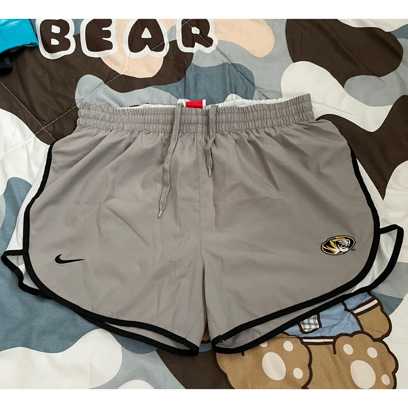 กางเกงวิ่งมือสอง Nike