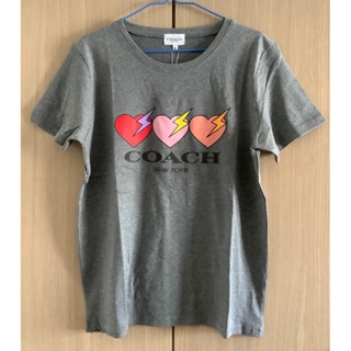 เสื้อผ้ายืด COACH  ป้ายติดไซด์ L อก 40” (ของใหม่ค่ะ)