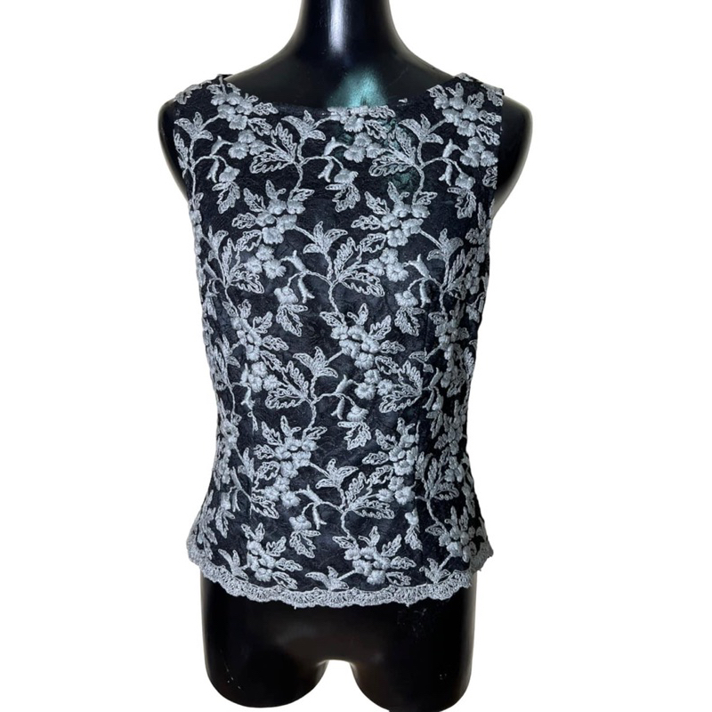 ❤️ELLE เสื้อลูกไม้ผเ่สวน