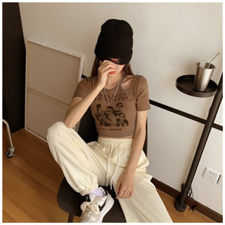 เสื้อครอปพิมลาย  แขนเว้า 310 ครอปเอวลอย ดีเทลสวยแขนเว้า ผ้ายืดไส่สบาย พร้อมส่ง