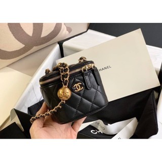 Chanel mini on chain(Ori)เทพ 📌size 11x8.5x7 cm 📌สินค้าจริงตามรูป งานสวยงาม หนังแท้