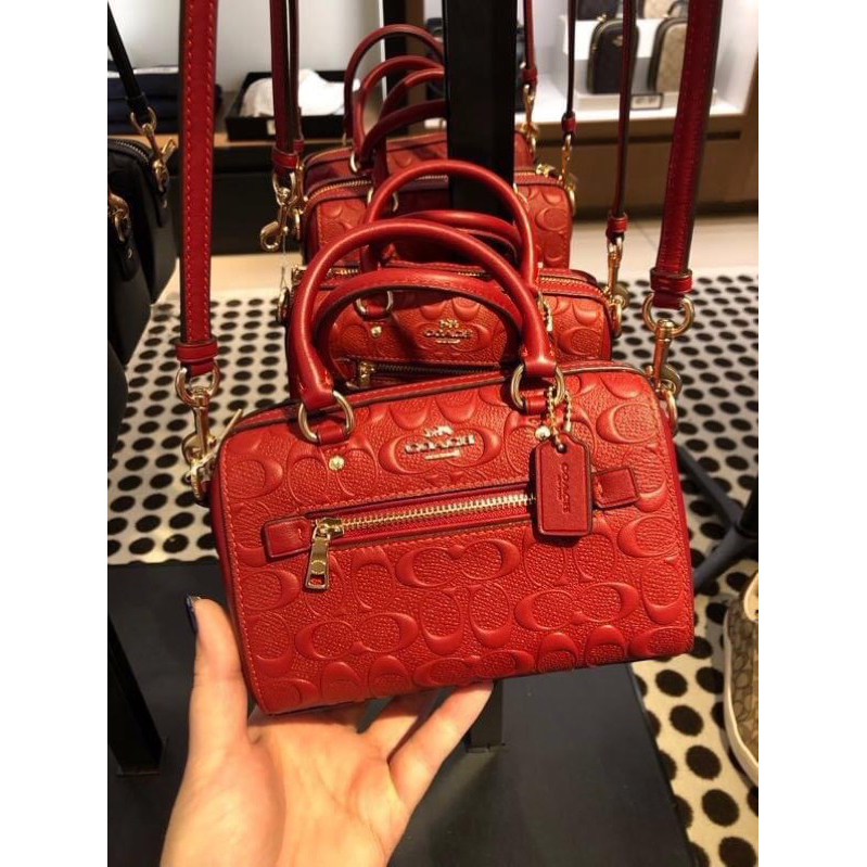 พร้อมส่ง แท้ 🇺🇸💯% New Coach หมอนมินิ MINI ROWAN CROSSBODY IN SIGNATURE LEATHER (COACH CC944) GOLD/19