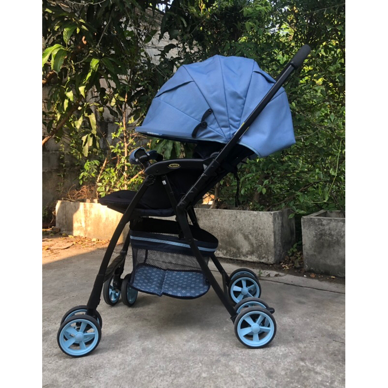 รถเข็นเด็ก Aprica รุ่น Flyle สีฟ้ามือสอง