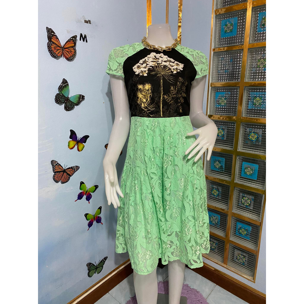 Pงาน VEGAS LUXURY เดรสลูกไม้สีเขียวพาสเทล